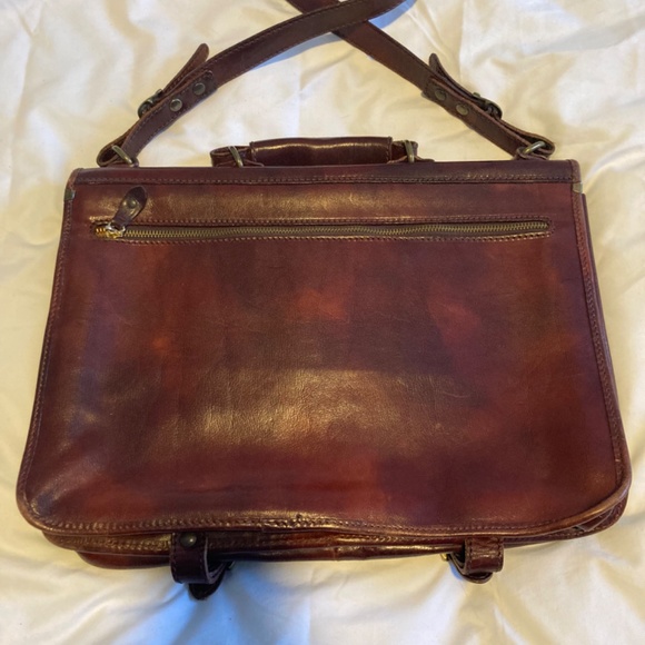 IMedici Italian Leather Briefcase - Picture 6 of 7